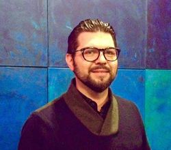 Medium artist marcio